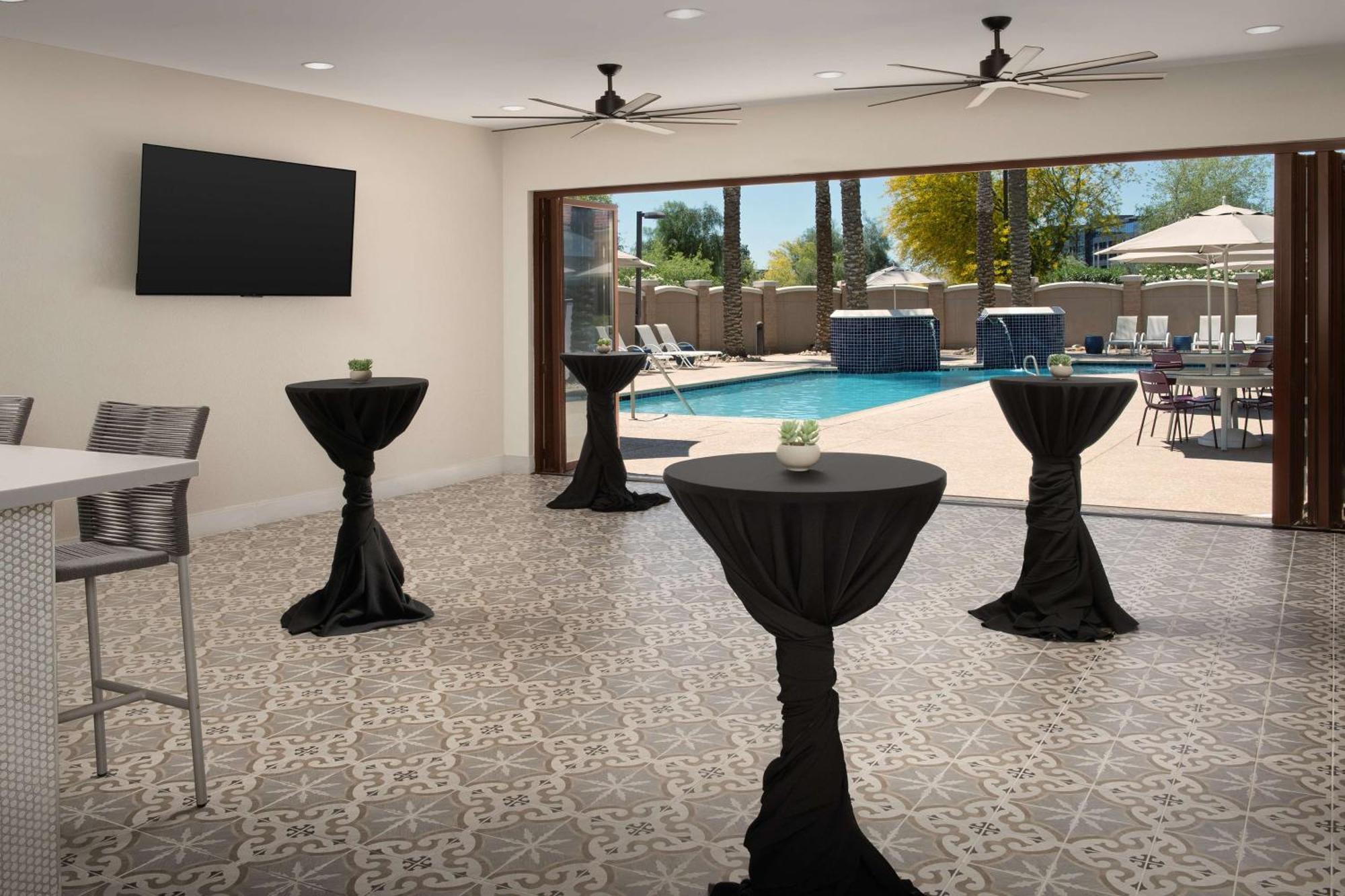 Hilton Phoenix Чандлър Екстериор снимка