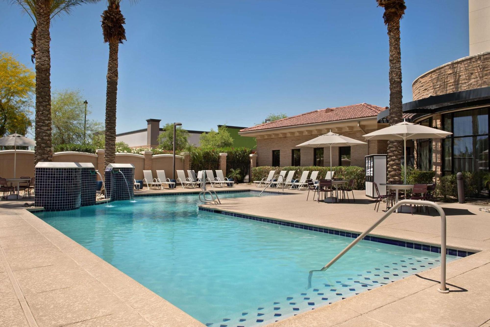 Hilton Phoenix Чандлър Екстериор снимка